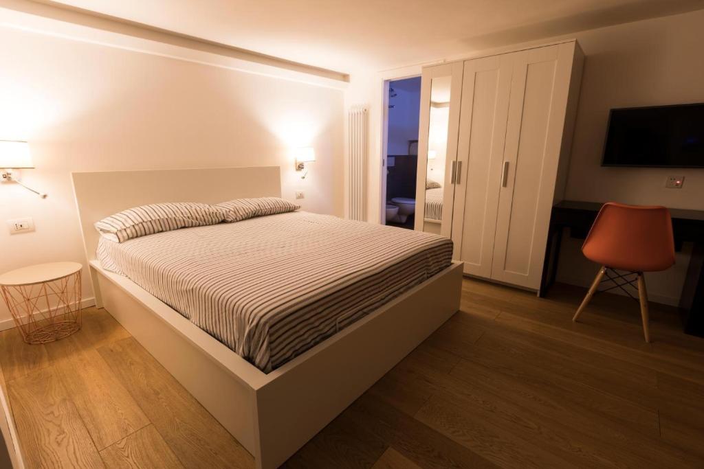 Casa Fabrizio Ai Gradoni Di Chiaia - 2