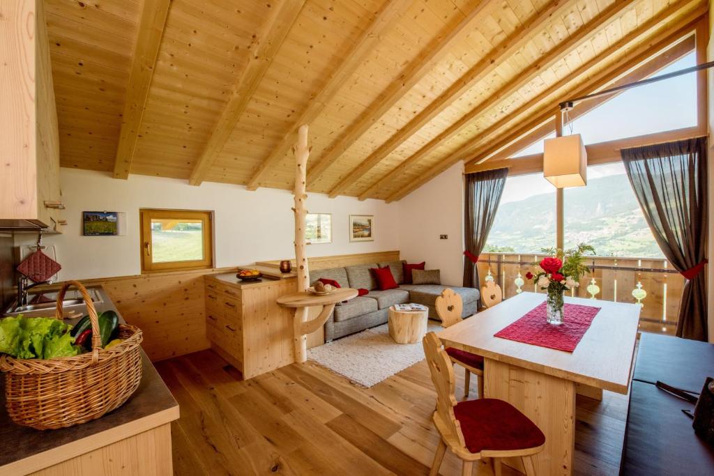 Living Suite - 3