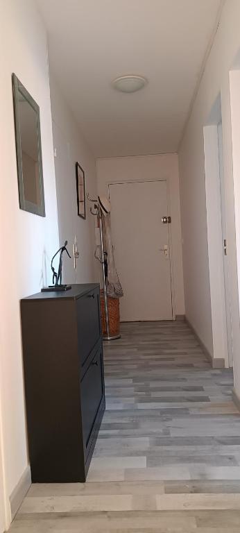 Cosy Appartement climatisé avec terrasse à 10 mn plages et gare - 1