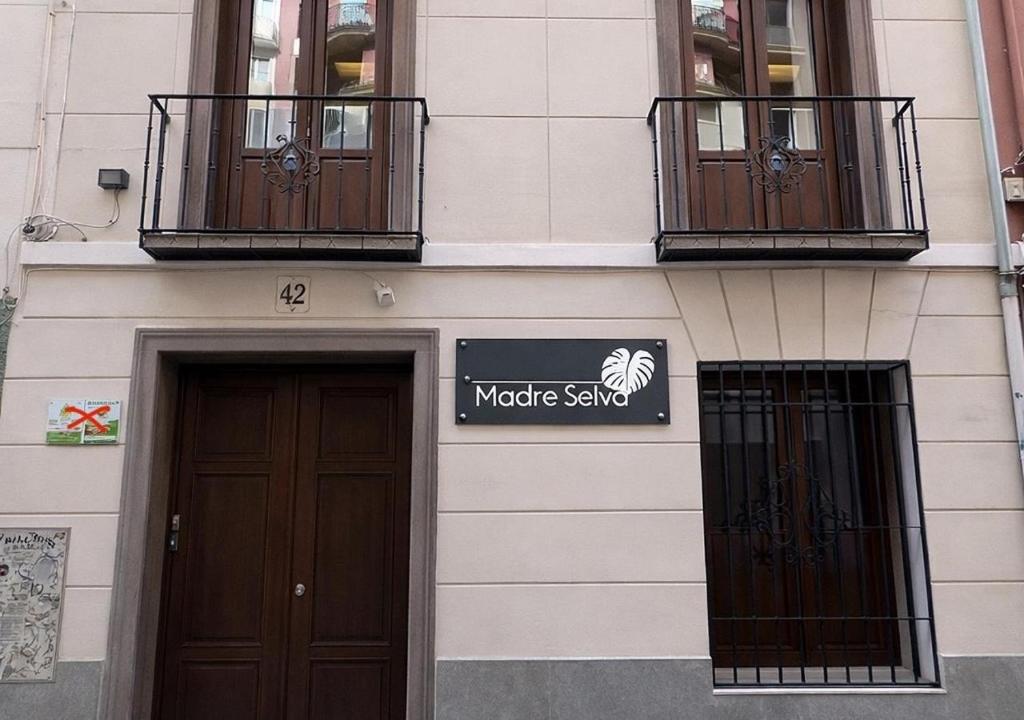 APARTAMENTOS MADRESELVA - 2