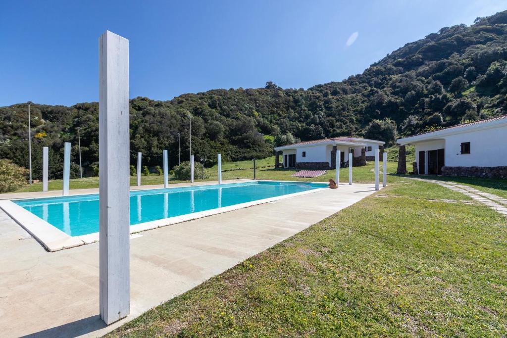 Resort Con Piscina- La Fattoria - 2