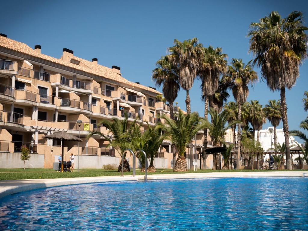 Apartamento a 150m playa de les Bovetes estancias temporales de más de 10 días - 1