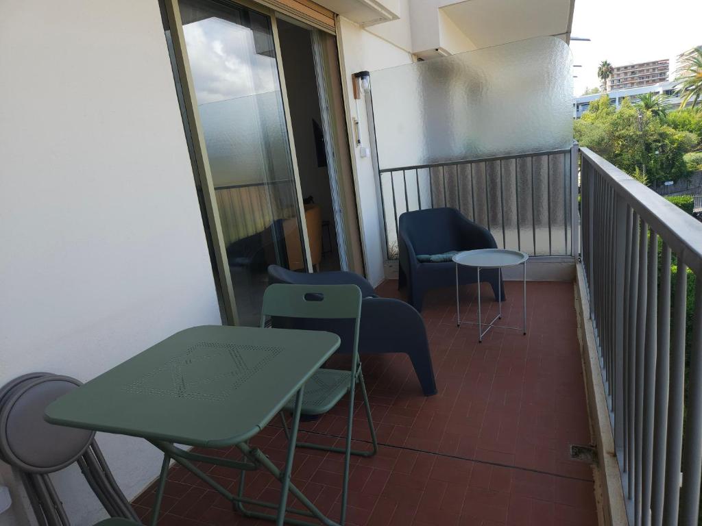 Grand studio vue mer Cap d'Ambre - 2
