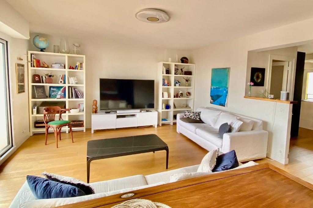 Cozy apartment, city center, sea view and parking - 2