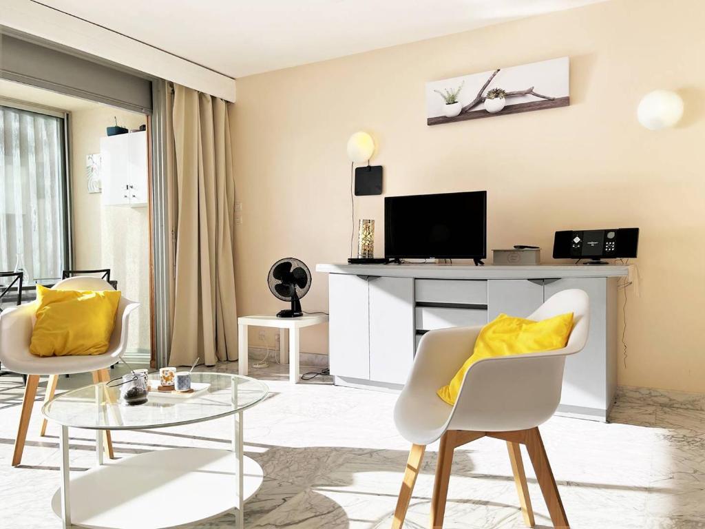 CE140-004 Appartement 2 pièces 5 couchages LE LAVANDOU - 3