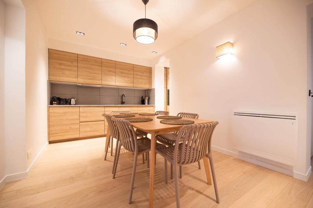 Beautiful Apartment in Central Paris - 2