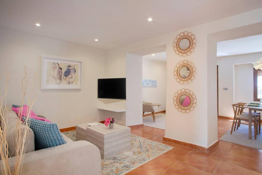 Traditional House in Mijas with Patio and Cave - 2
