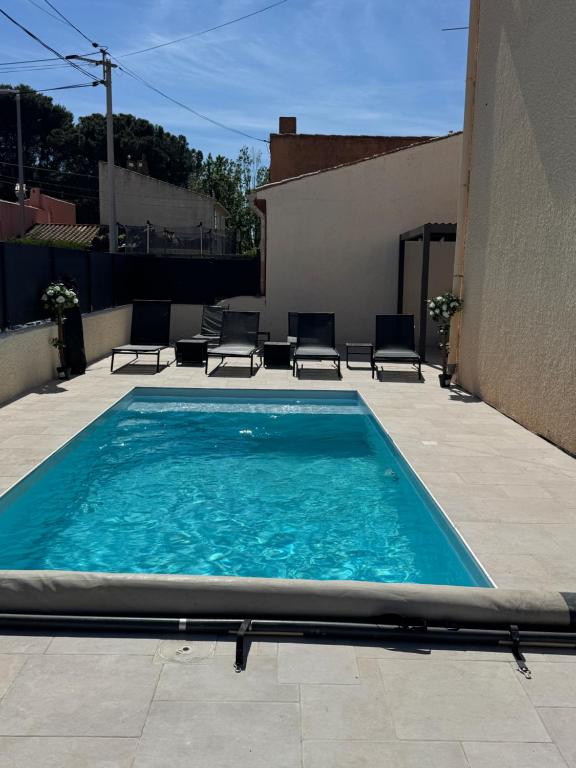 Piscine chauffée Clim WIFI 13 personnes Centre Valras-Plage - 1