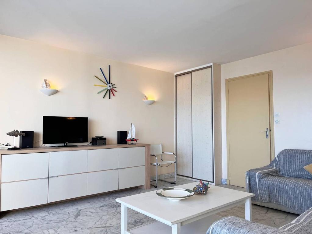 CE140-012 Appartement 2 pièces 5 couchages LE LAVANDOU - 5