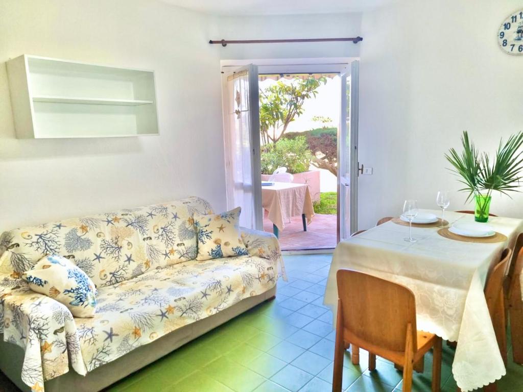 ISA - Apartment 6 beds in Golfo Aranci just 150 mt from the sea - 3