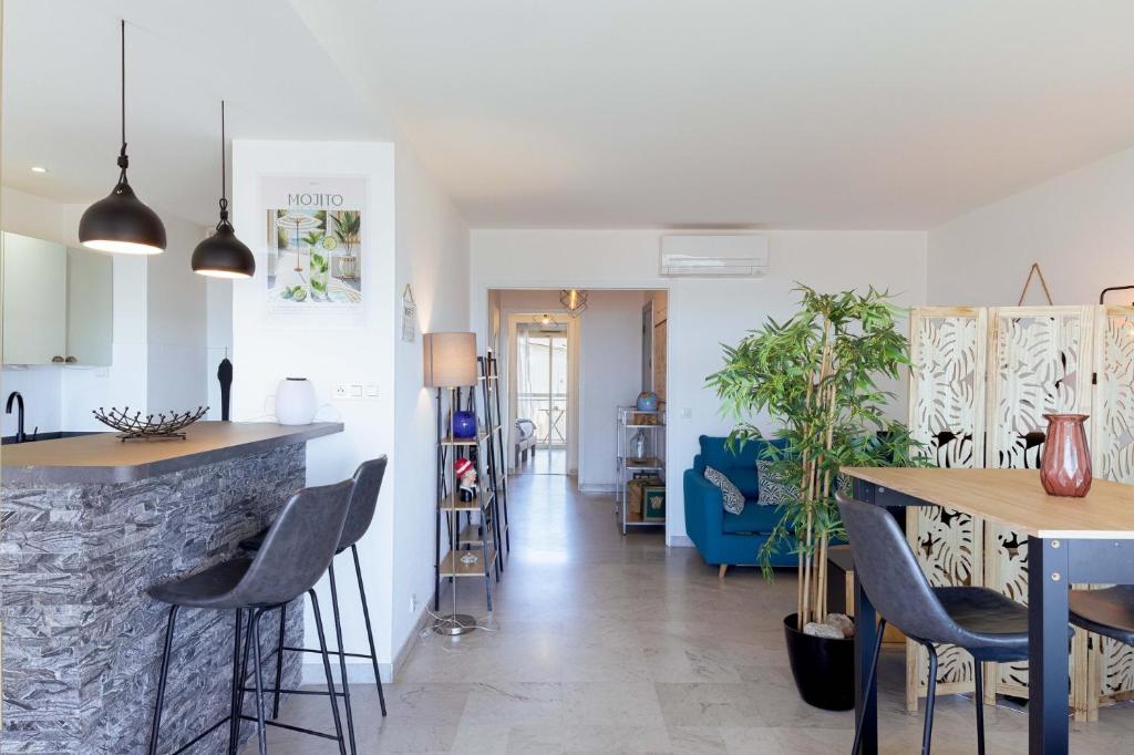 Îles Marghon - Terrace sea view, 10mn from Palais, close to city center - 2