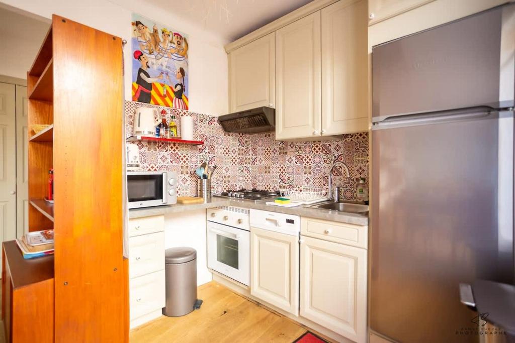 T2 en plein cœur du village & terrasse privée - 4