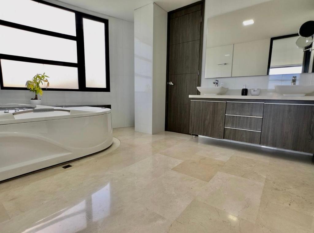 el Cielo - Luxury 3BR Condo - Jacuzzi - Pool - El Poblado - 5