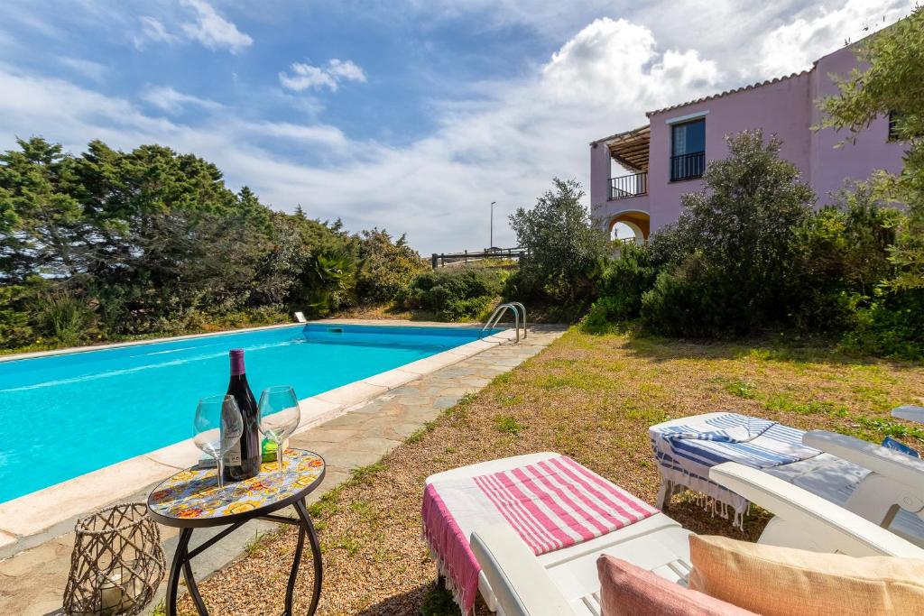 Itadhome - "Villino Calypso", con piscina, ampio giardino e BBQ, mare a 5min - 3