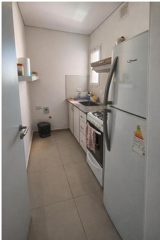 Alquiler por dia centrico, con cochera incluida en el edificio - 3