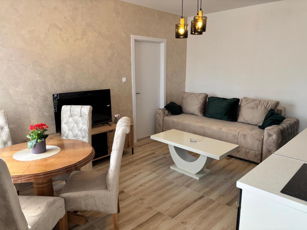 Gaga Gardoš Tower - 3