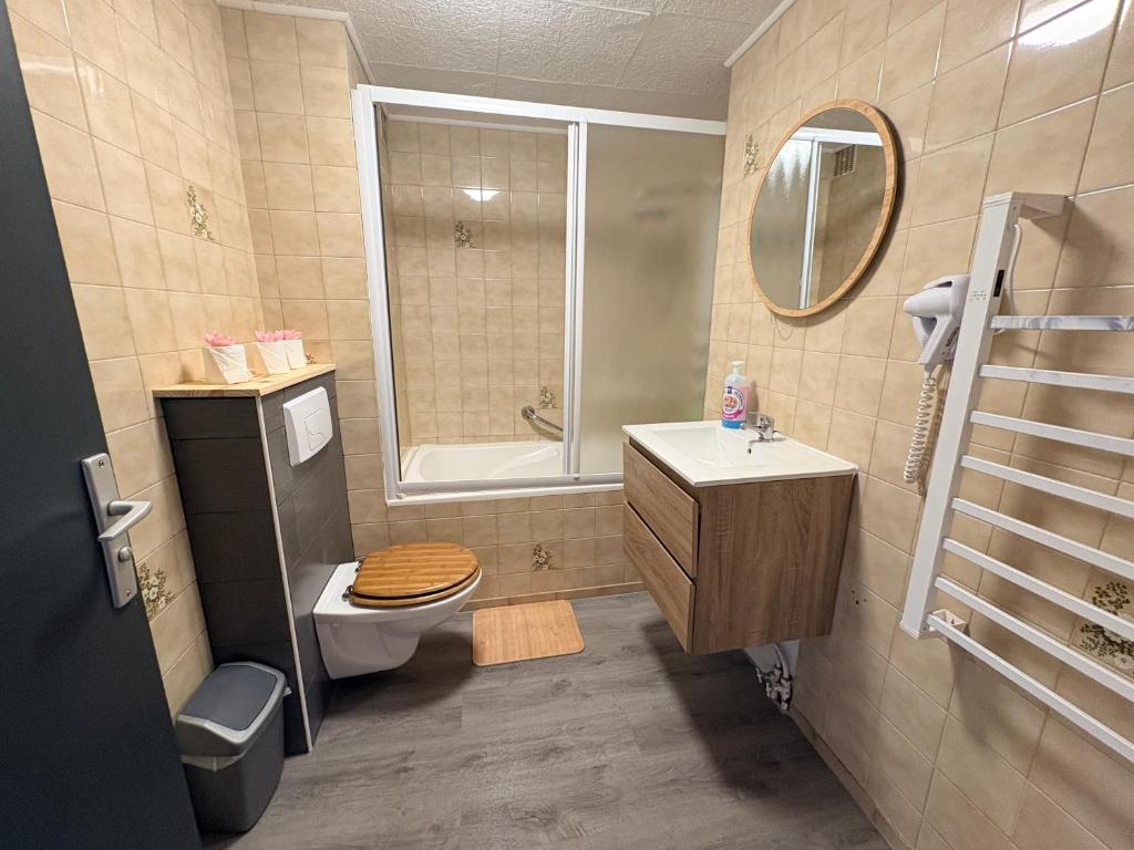 Reve Divin T3 avec parking-barbecue-laverie-bagagerie-salle de sport-aire de jeux-climatisé - 4