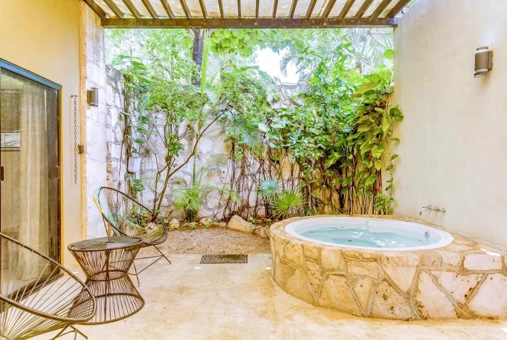 Stay in the Heart of Tulum - best location in Town - 3