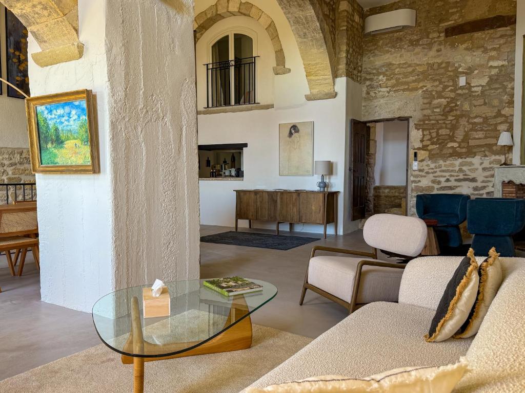 Maison de luxe au coeur du village de Gordes avec bassin intérieur - 5