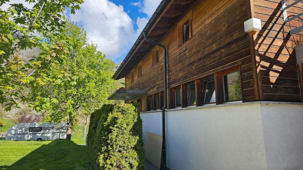 Bergabenteuer für Gruppen Gruppenhaus mit Panorama in Grächen - 3