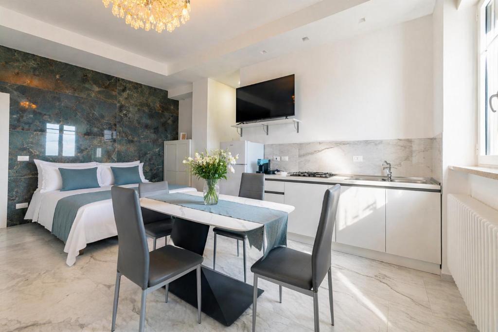 White Loft by Symphonya Luxury Holiday Rentals - 4
