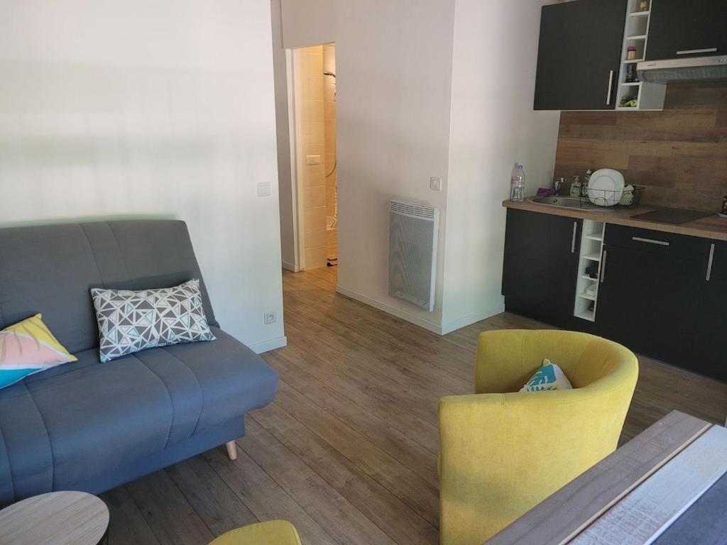 Coquet T2 proche de la plage, parking privé - 5