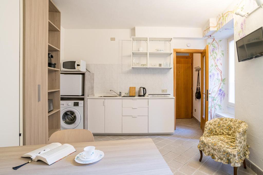 GuestHost - Wisteria Dreams - Comfy Studio-Flat - 3