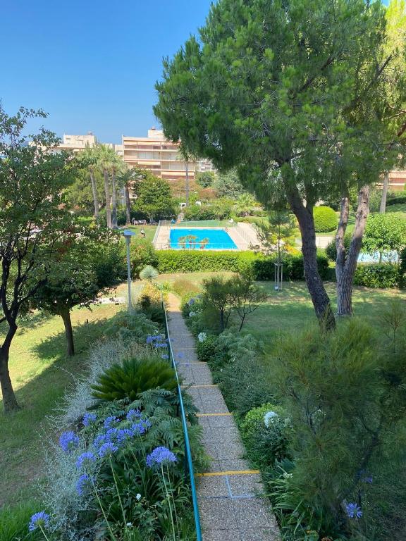 Studio cosy in Antibes Juan-les-Pins residence - 5