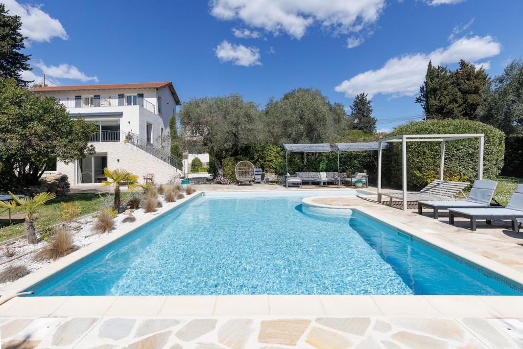 Magnifique villa au centre ville Mougins - 2