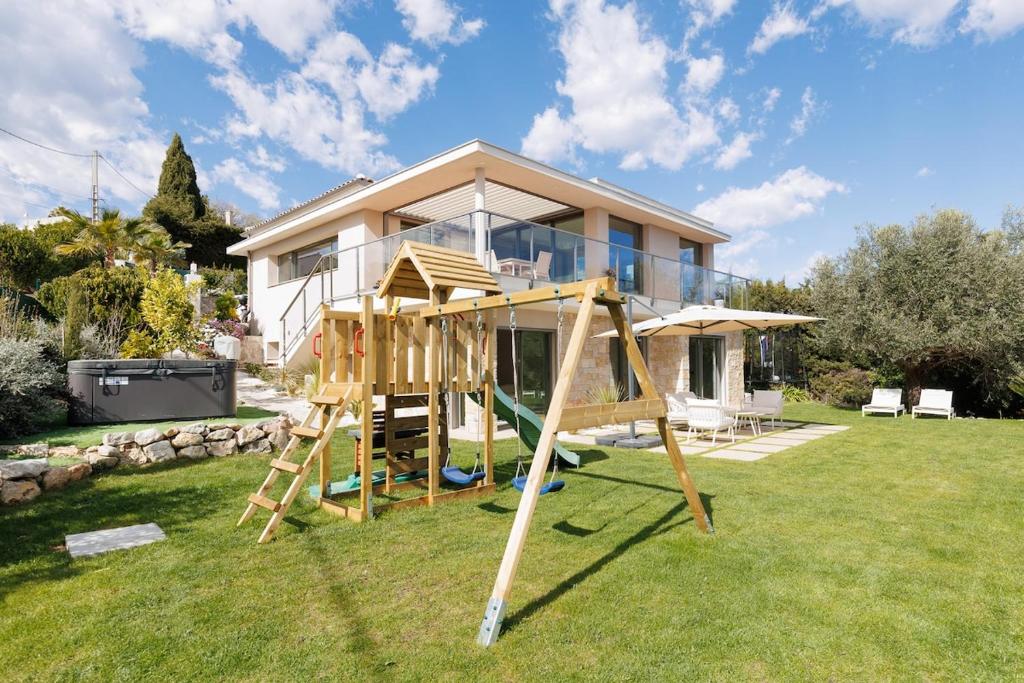 Villa luxueuse avec une magnifique vue à Mougins - 4