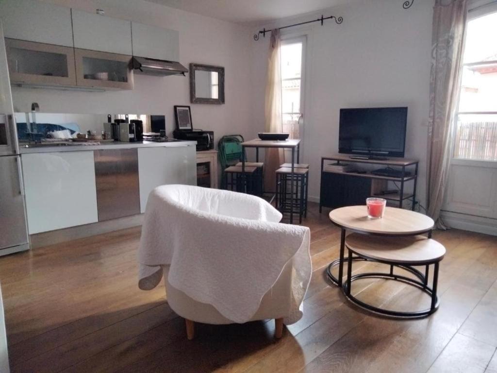 Le Roussel l City center l Shellter Rentals - 4