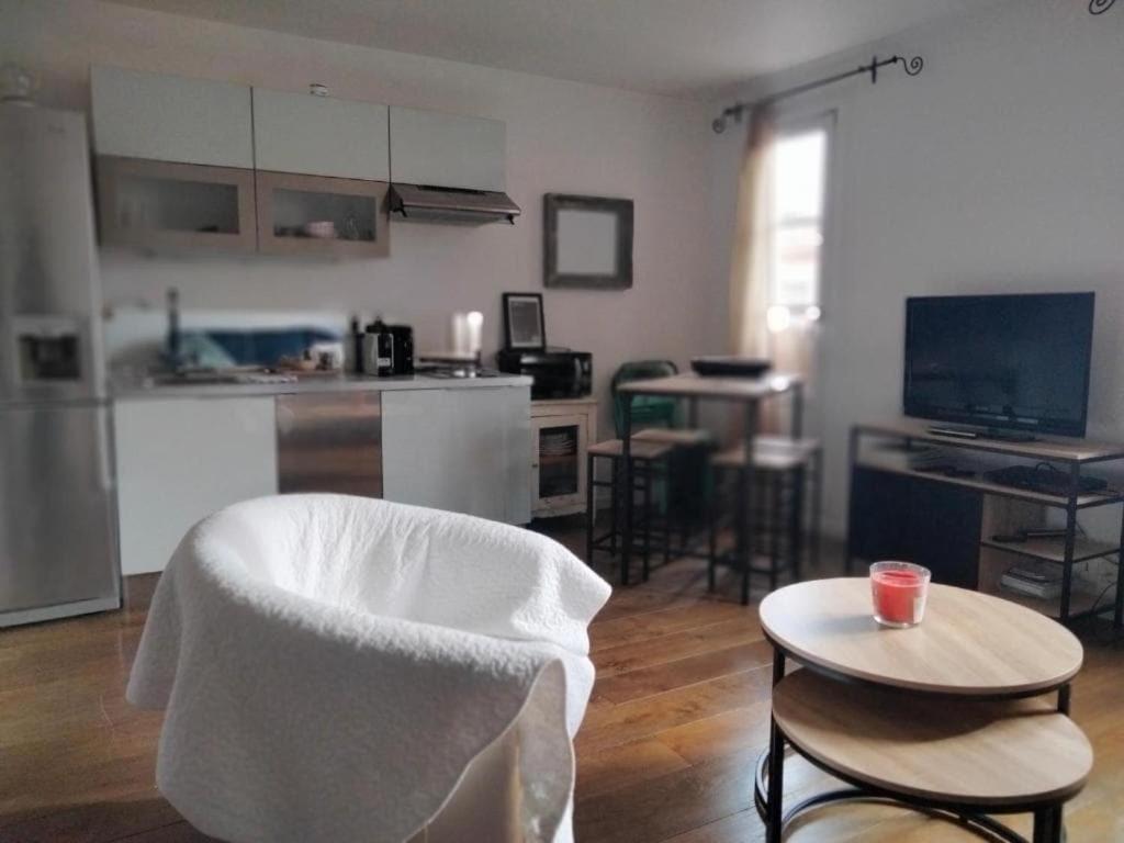 Le Roussel l City center l Shellter Rentals - 5