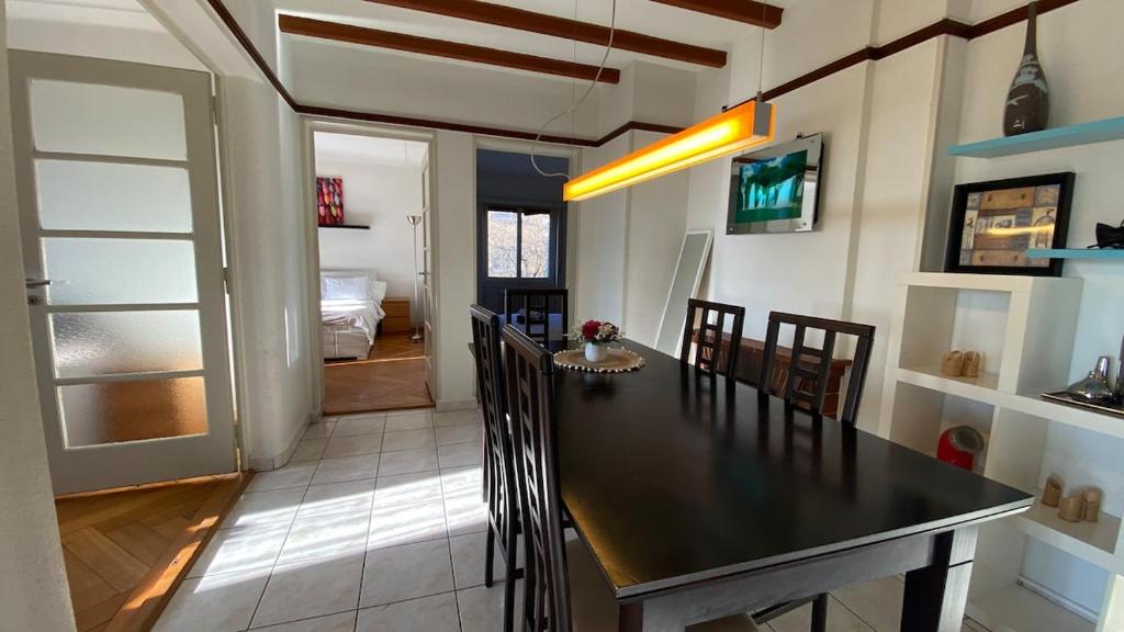 Central 3-Room Apartment with Balcony, Lausanne - 4