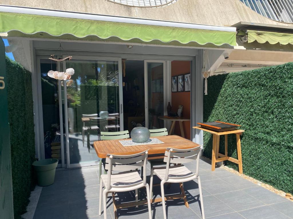 Appartement en rez-de-jardin avec terrasse - 2