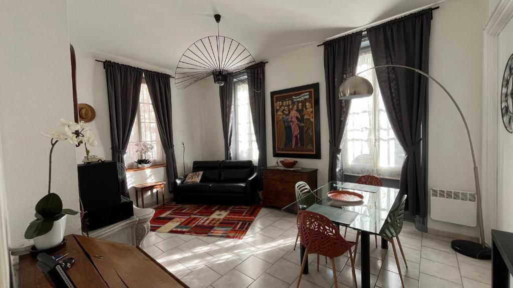 Appartement RDC avec parking en intra-muros - 1