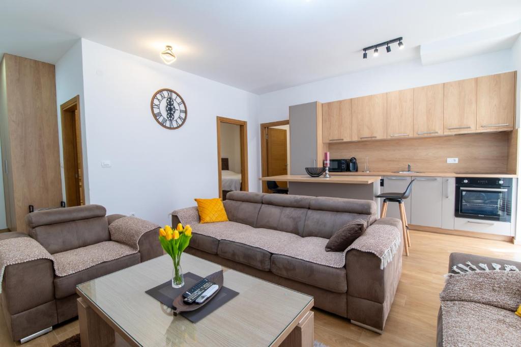 Budva Apartment with parking - 4