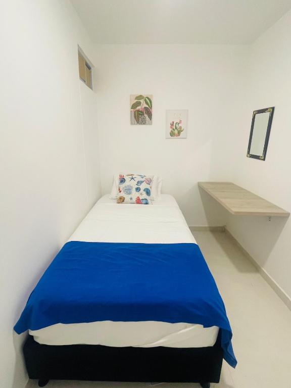 Sunny New Chic Beach 3 bedroom Apartment - 4