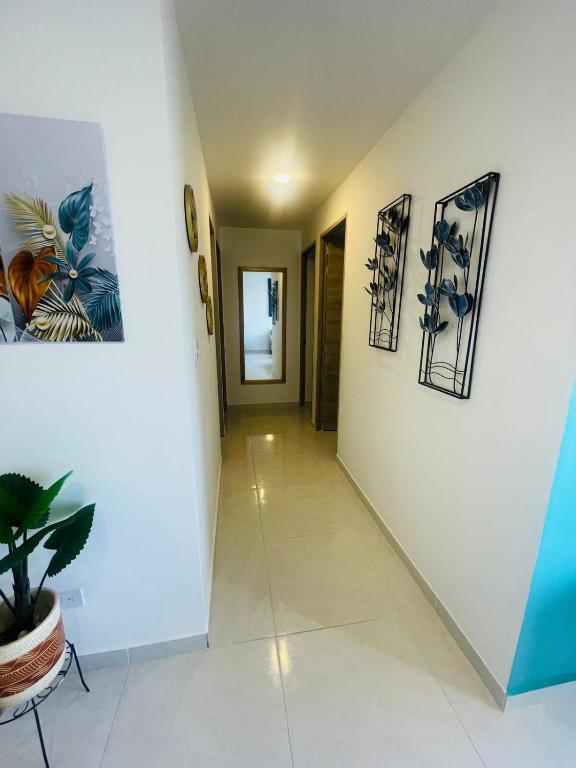 Sunny New Chic Beach 3 bedroom Apartment - 5