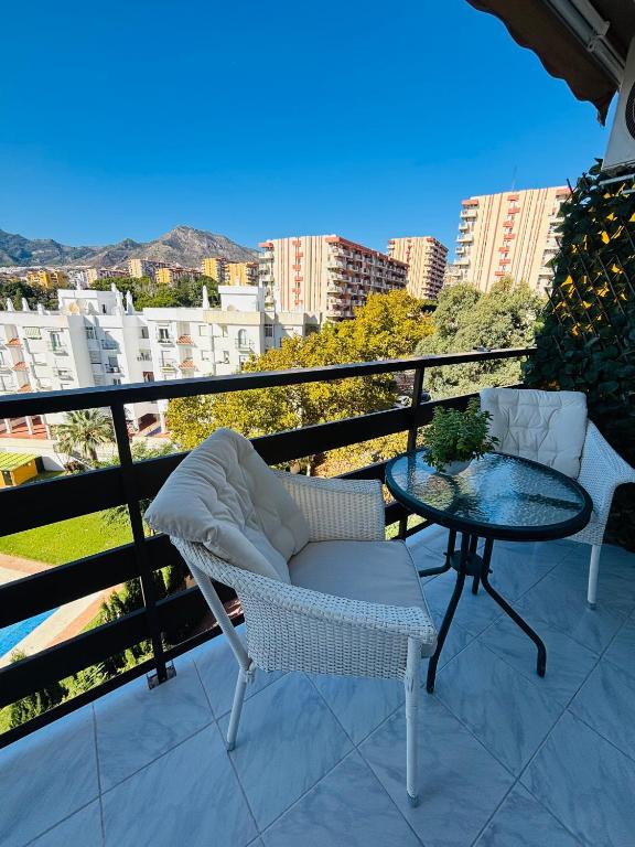 Benalmadena Beachside Sunshine Flat - 3