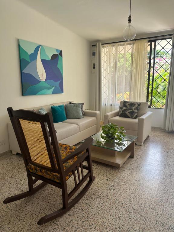 Hermosa casa ideal para grupos y familias con patio amplio cerca al Malecón - 3