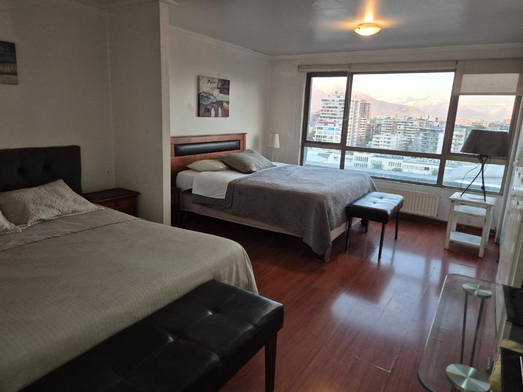 Departamento camas dobles excelente conectividad Providencia - 4