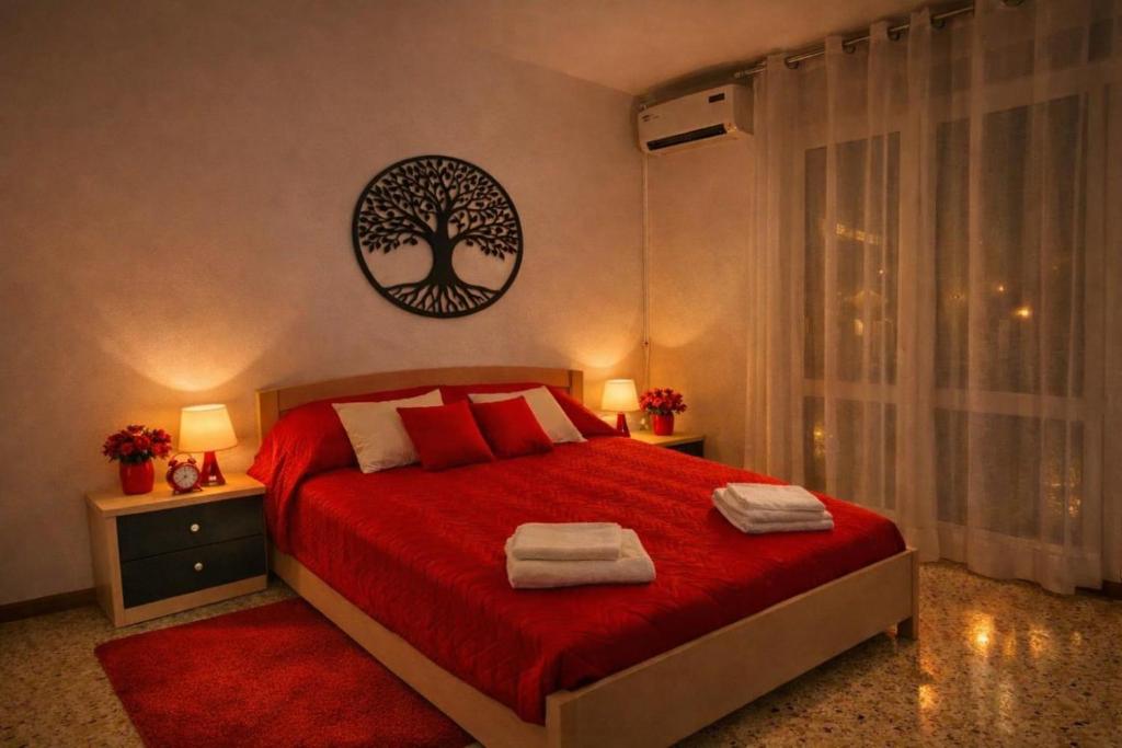 APPARTAMENTO ROSSO - OVER THE RAINBOW APARTMENTS LIDO di JESOLO A 200m dalla Spiaggia Posto Auto Aria Condizionata e Terrazza - 2