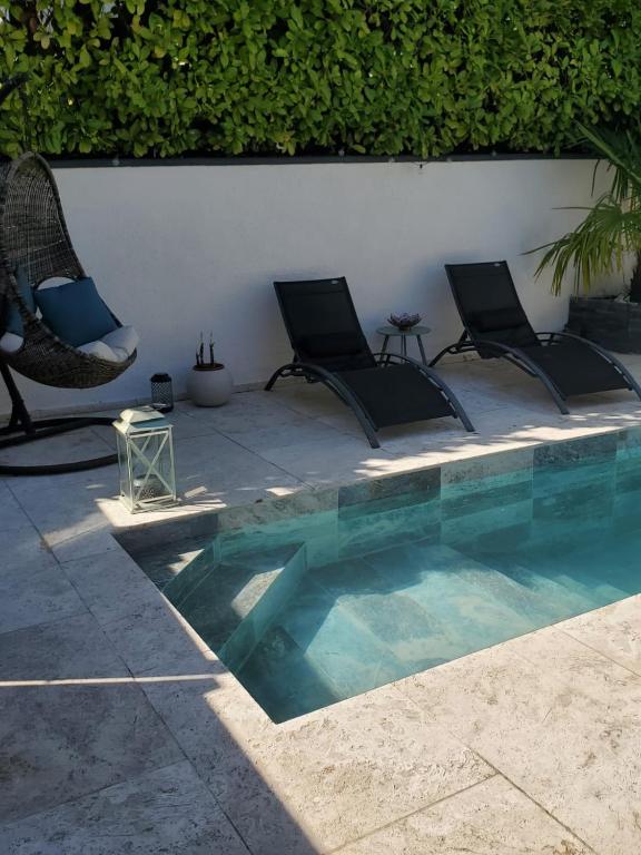 Annecy poisy Studio a 9 minutes du lac Annecy avec piscine privée - 3