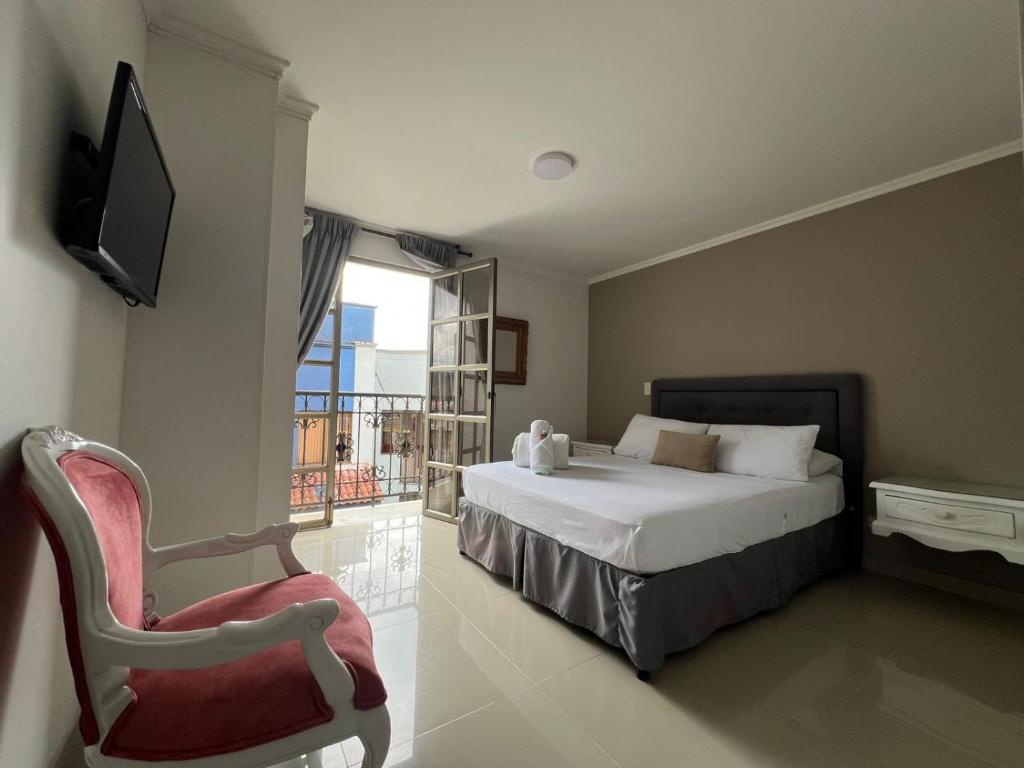 Hotel Suite Santa Rosa - 2