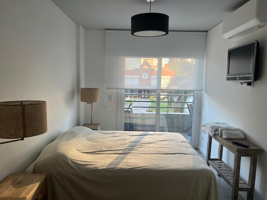 Hermoso departamento en el centro de tigre - 4
