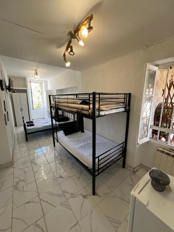 Casa Bianca - 2