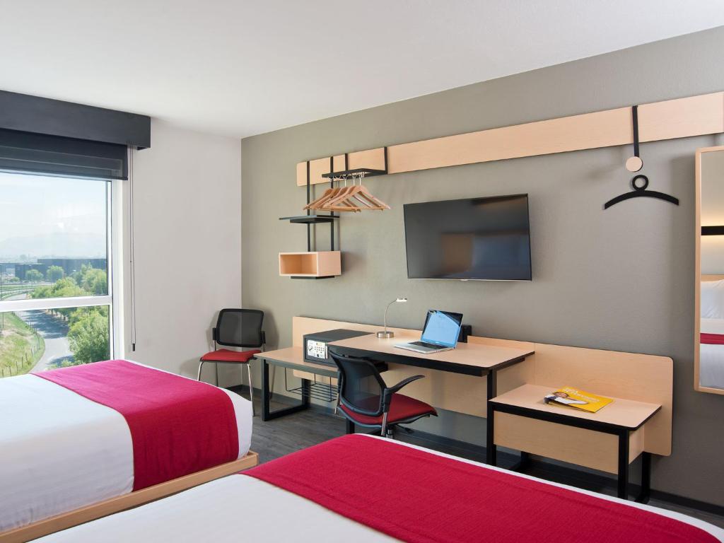 City Express by Marriott Santiago Aeropuerto Chile photo