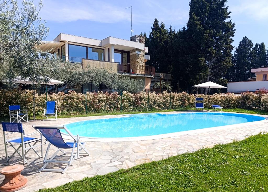 Appartamento con piscina in Villa - 2