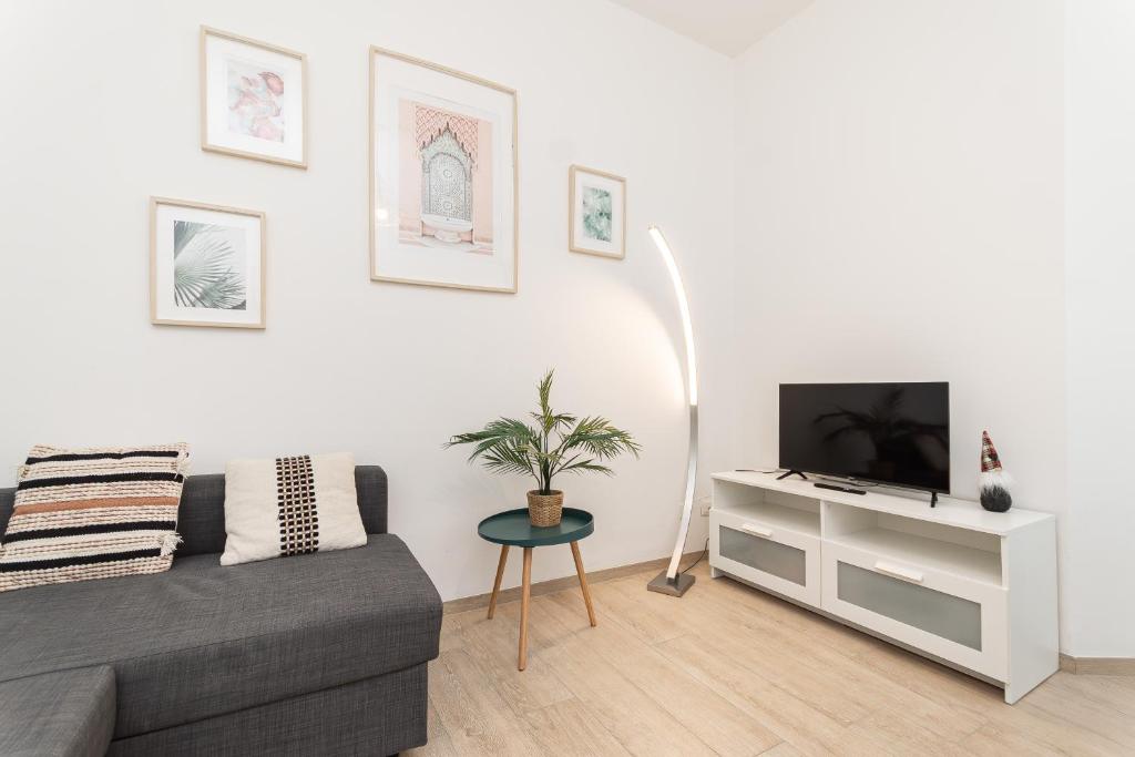 "Casa Milà" A soli 50 mt dal mare - 4