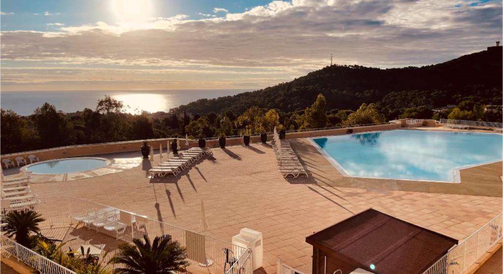 Appartement rez de jardin 4 personnes CAP ESTEREL - 4